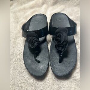 FitFlop womens sandals Size 9 black